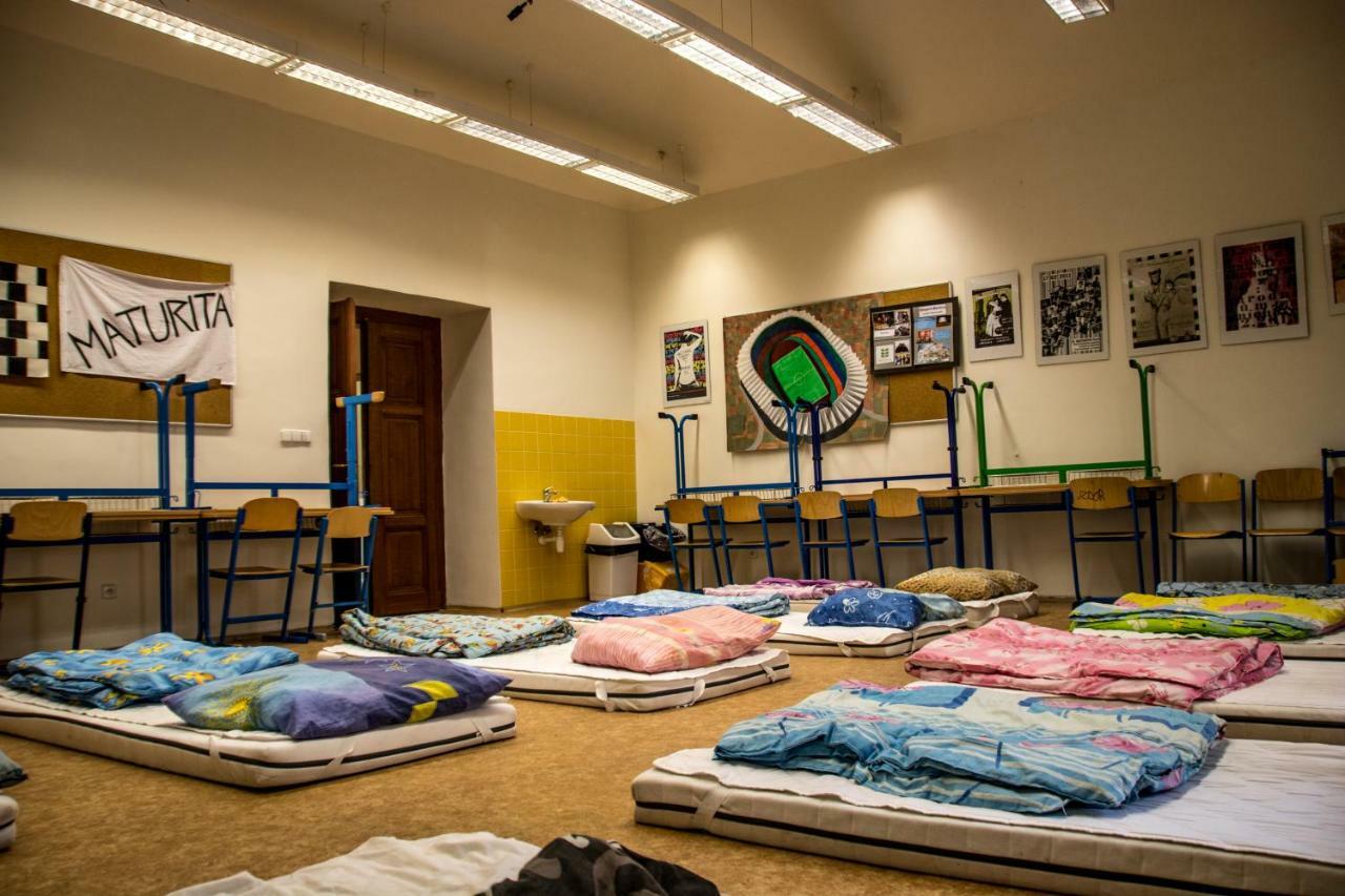 Hostel Hostel In School Prag